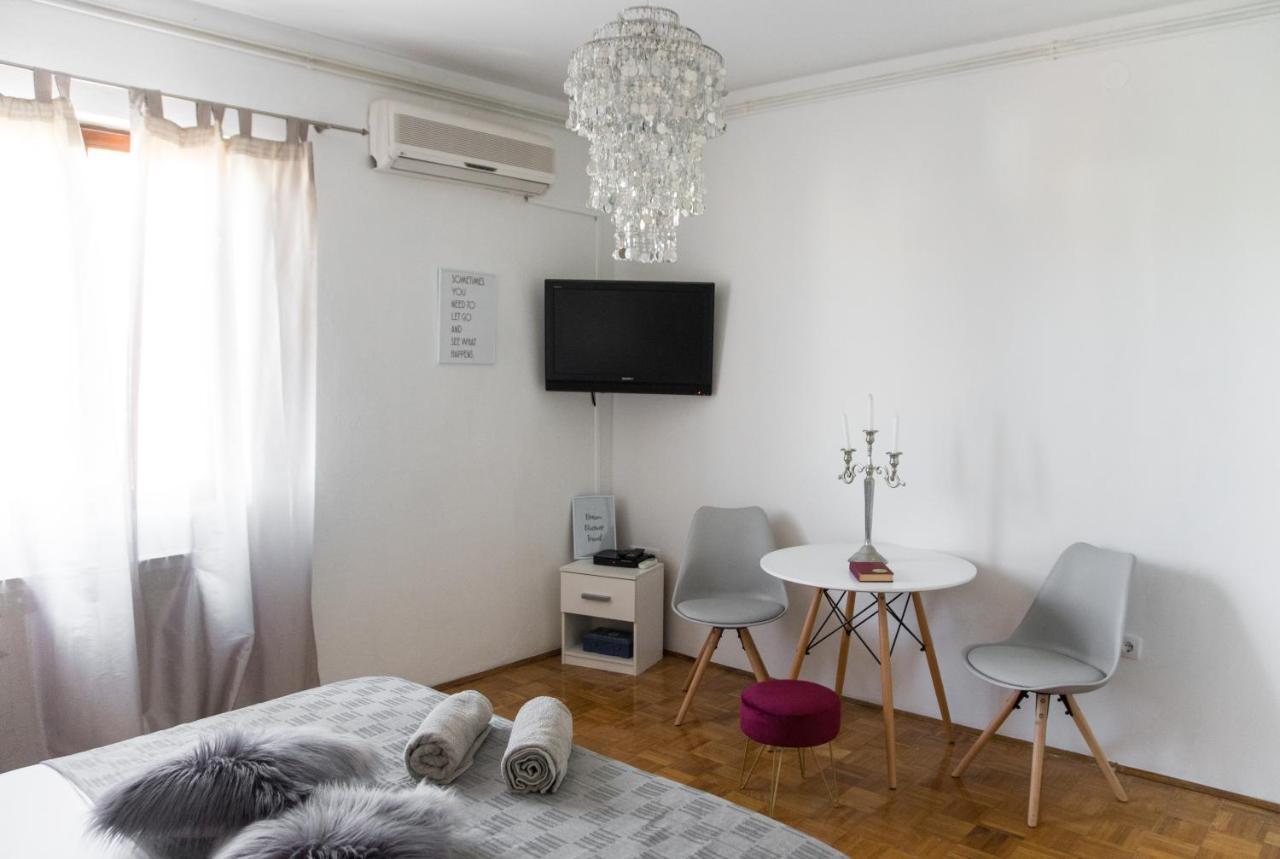 로비니 Casa Tosic 아파트 외부 사진
