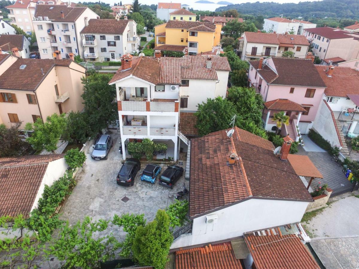 로비니 Casa Tosic 아파트 외부 사진