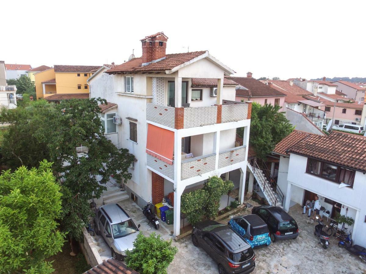 로비니 Casa Tosic 아파트 외부 사진